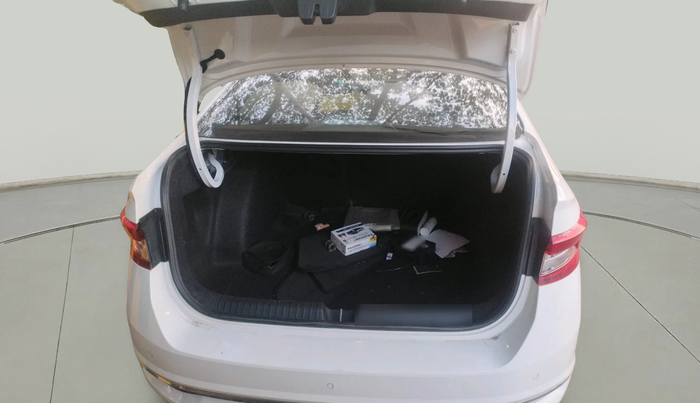 2022 Skoda SLAVIA STYLE 1.0L TSI MT, Petrol, Manual, 63,414 km, exterior