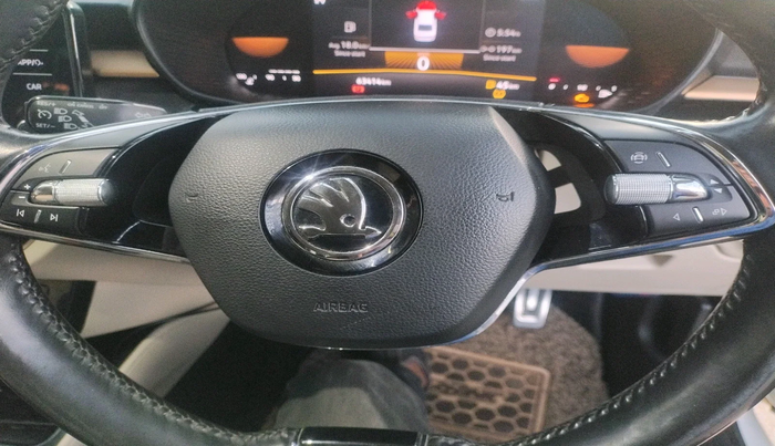 2022 Skoda SLAVIA STYLE 1.0L TSI MT, Petrol, Manual, 63,414 km, interior