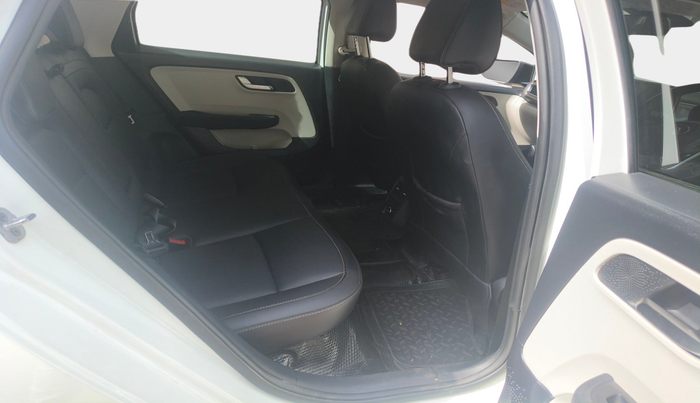 2022 Tata ALTROZ XZ PLUS PETROL, Petrol, Manual, 35,162 km, interior