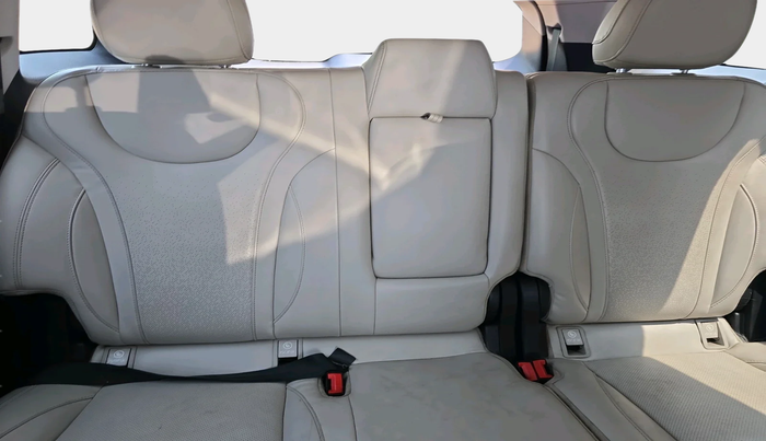 2023 Mahindra XUV700 AX 7 LUXURY D AT 7 STR, Diesel, Automatic, 42,072 km, interior