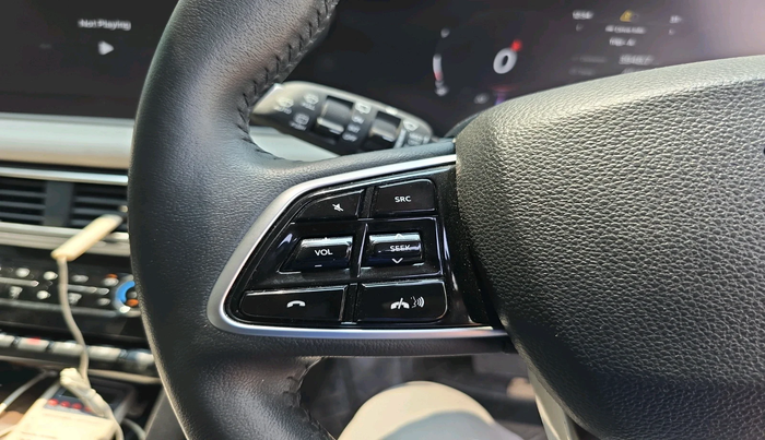 2023 Mahindra XUV700 AX 7 LUXURY D AT 7 STR, Diesel, Automatic, 42,072 km, interior