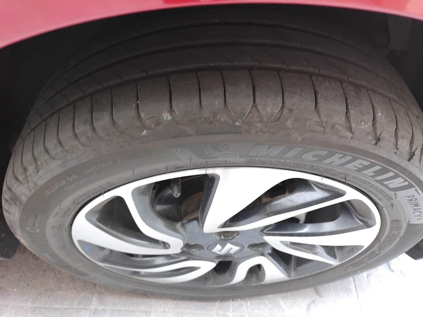 2019 Maruti Baleno ALPHA CVT PETROL 1.2, Petrol, Automatic, 1,14,851 km, tyre