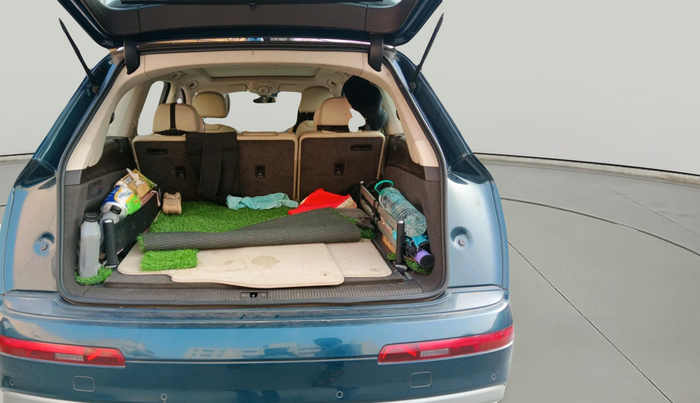 2019 Audi Q7 45 TDI QUATTRO PREMIUM PLUS, Diesel, Automatic, 1,30,349 km, exterior