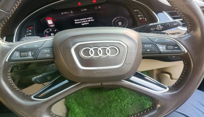 2019 Audi Q7 45 TDI QUATTRO PREMIUM PLUS, Diesel, Automatic, 1,30,349 km, interior
