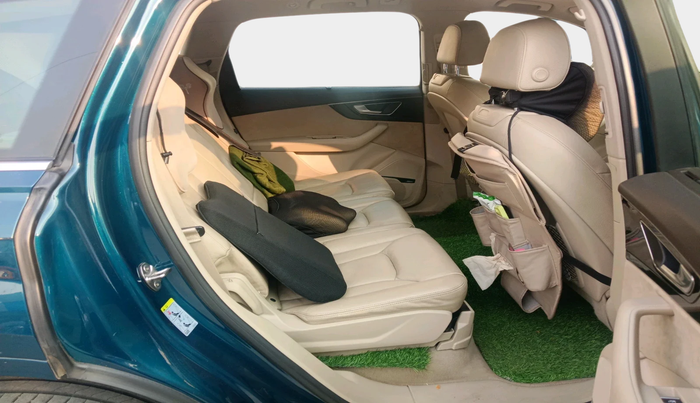 2019 Audi Q7 45 TDI QUATTRO PREMIUM PLUS, Diesel, Automatic, 1,30,349 km, interior