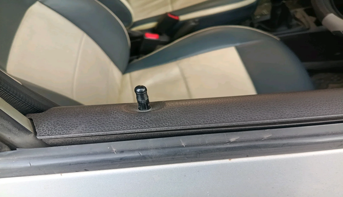 2012 Hyundai Eon ERA + LPG, Petrol, Manual, 1,07,634 km, interior