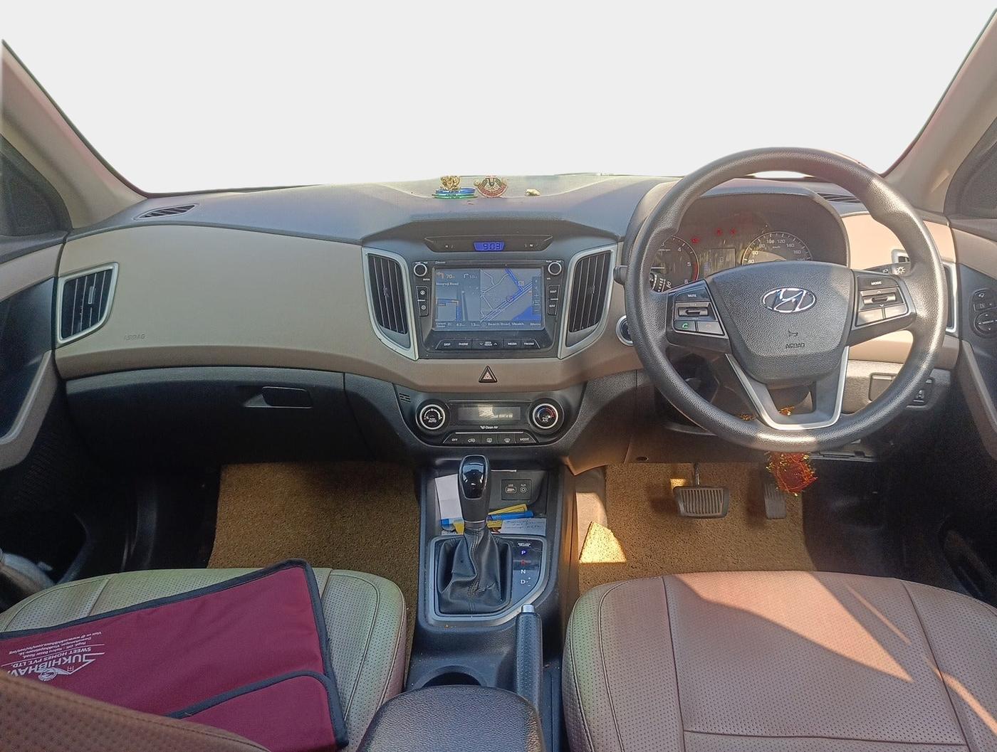 2015 Hyundai Creta SX PLUS AT 1.6 DIESEL, Diesel, Automatic, 1,16,257 km, interior