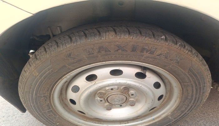 2013 Tata Indica Vista LS QUADRAJET, Diesel, Manual, 1,26,841 km, tyre