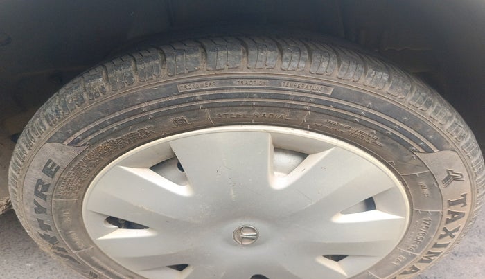 2013 Tata Indica Vista LS QUADRAJET, Diesel, Manual, 1,26,841 km, tyre