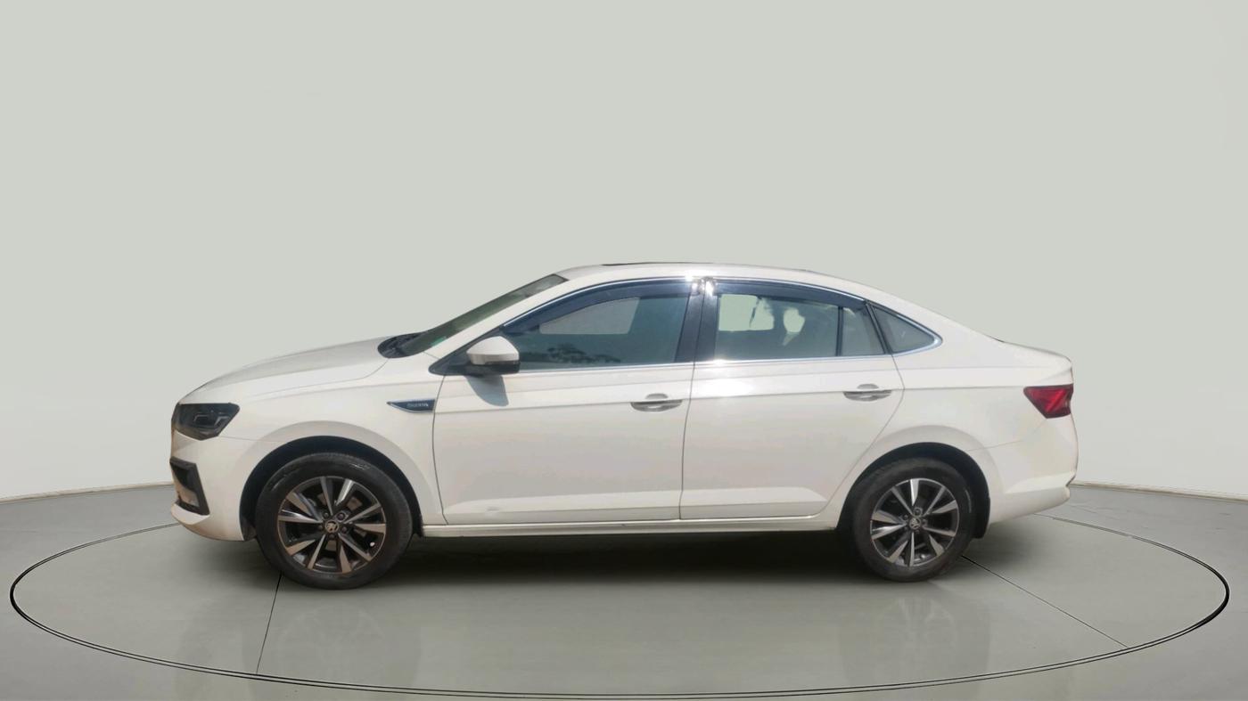 2023 Skoda SLAVIA STYLE 1.0L TSI MT, Petrol, Manual, 18,617 km, exterior
