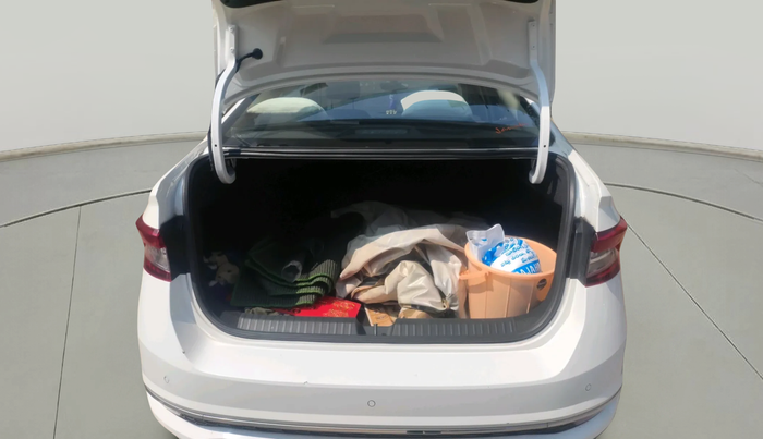 2023 Skoda SLAVIA STYLE 1.0L TSI MT, Petrol, Manual, 18,617 km, exterior