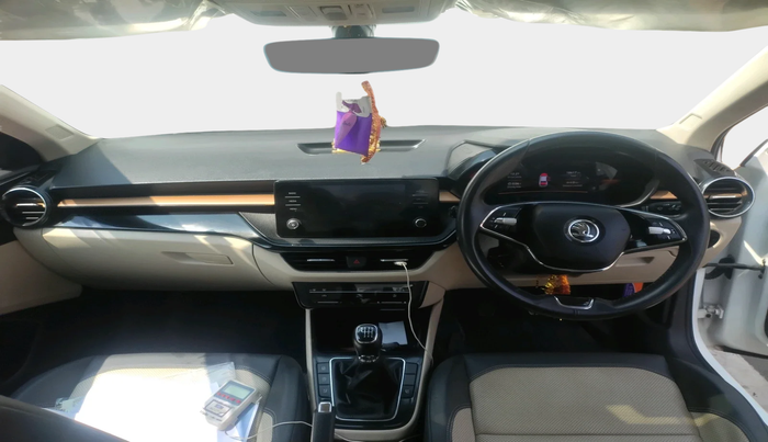 2023 Skoda SLAVIA STYLE 1.0L TSI MT, Petrol, Manual, 18,617 km, interior