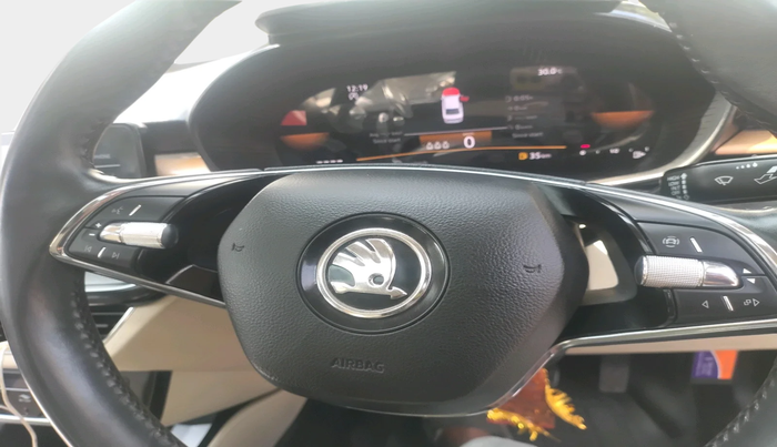 2023 Skoda SLAVIA STYLE 1.0L TSI MT, Petrol, Manual, 18,617 km, interior