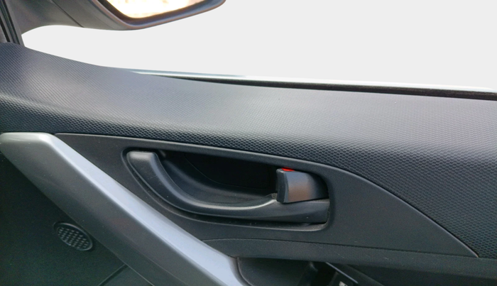 2020 Tata NEXON XM PETROL, Petrol, Manual, 44,396 km, interior