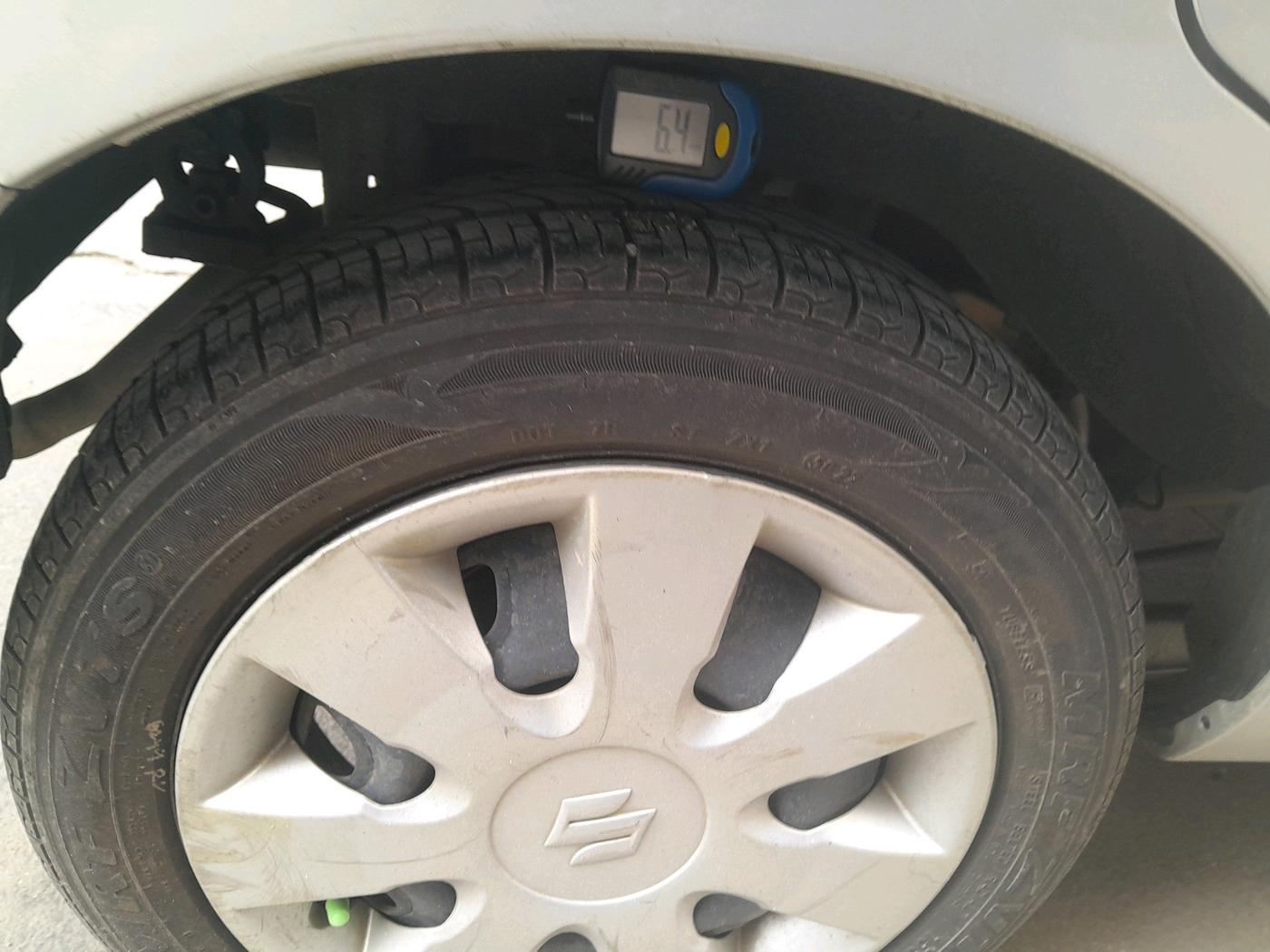 2015 Maruti Alto K10 VXI AMT, Petrol, Automatic, 57,468 km, tyre