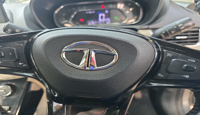 2021 Tata NEXON XZ PLUS PETROL SUNROOF, Petrol, Manual, 1,00,136 km, interior