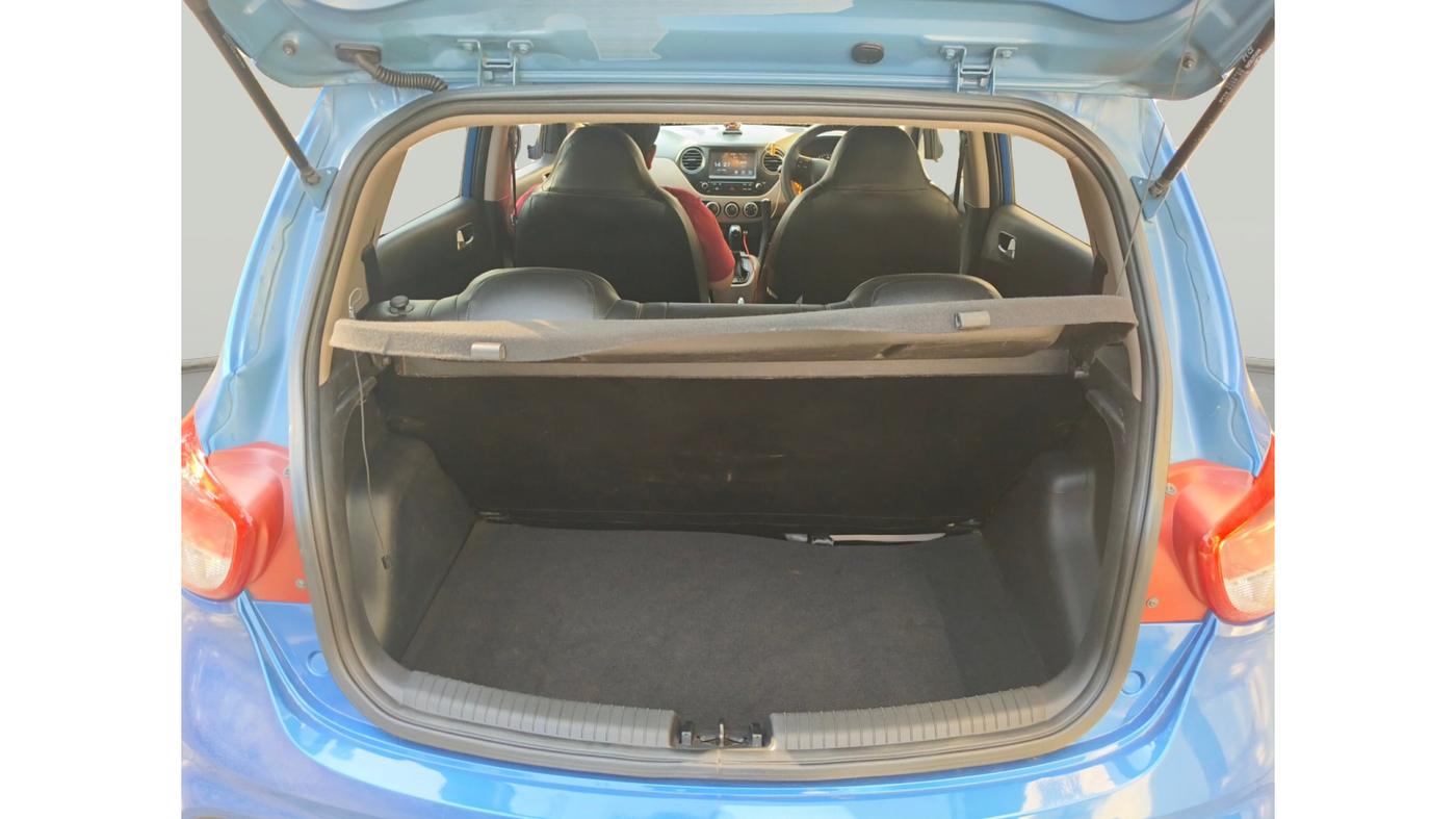 2018 Hyundai Grand i10 SPORTZ AT 1.2 KAPPA VTVT, Petrol, Automatic, 1,10,111 km, exterior