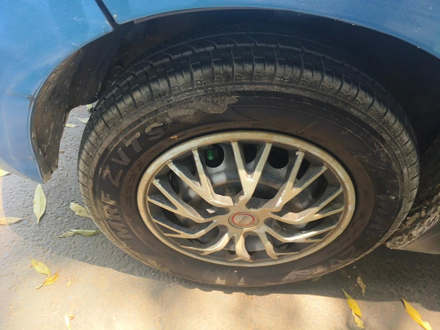 2016 Maruti Alto 800 LXI, Petrol, Manual, 55,309 km, tyre