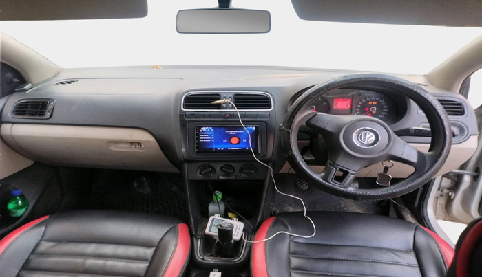 2011 Volkswagen Polo COMFORTLINE 1.2L PETROL, Petrol, Manual, 1,62,942 km, interior