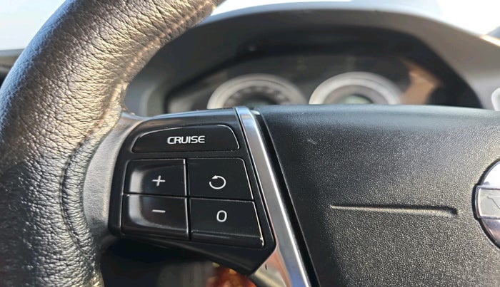 2012 Volvo S60 SUMMUM D5, Diesel, Automatic, 1,19,126 km, interior