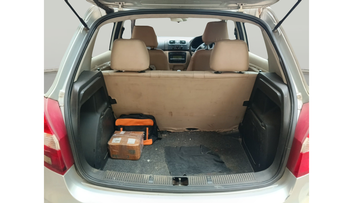 2011 Skoda Fabia ELEGANCE 1.2 MPI, Petrol, Manual, 91,968 km, exterior