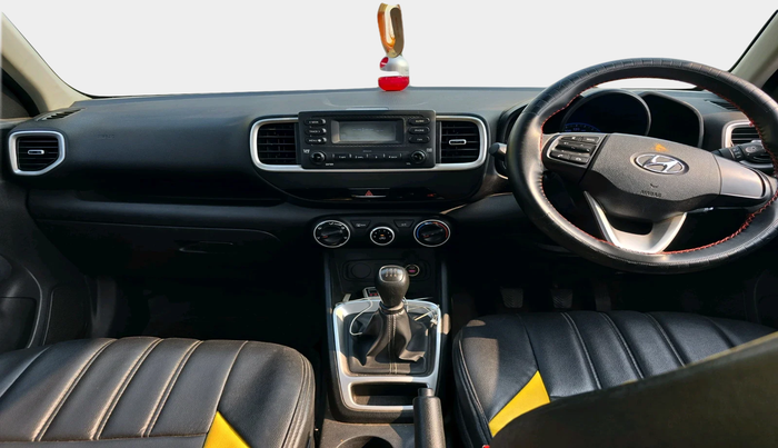 2019 Hyundai VENUE S 1.2, Petrol, Manual, 1,00,409 km, interior