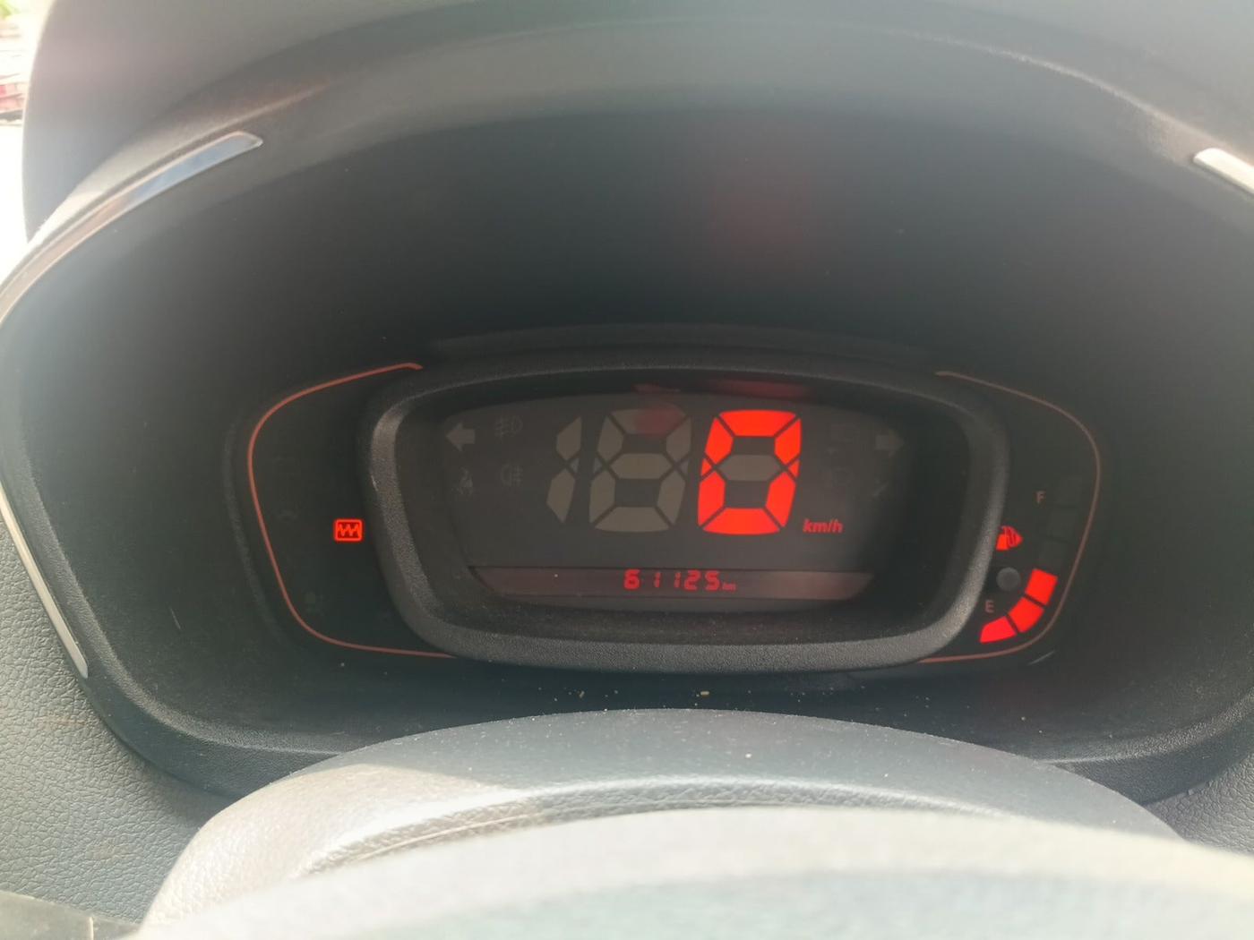 2015 Renault Kwid RXT 0.8, Petrol, Manual, 61,125 km, interior
