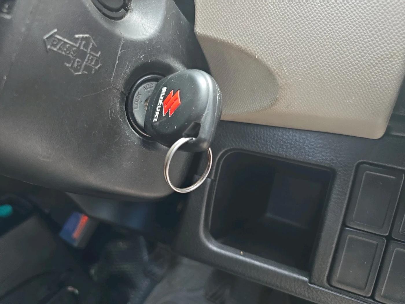 2015 Maruti Wagon R 1.0 VXI, Petrol, Manual, 93,473 km, interior