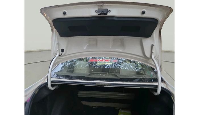 2012 Skoda Rapid AMBITION 1.6 TDI CR MT, Diesel, Manual, 1,73,841 km, exterior