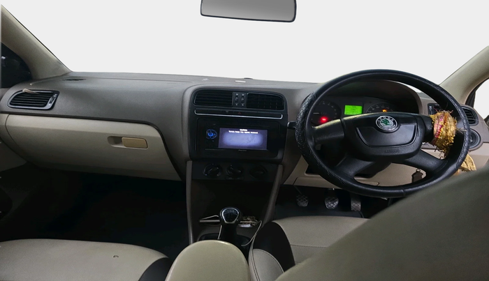 2012 Skoda Rapid AMBITION 1.6 TDI CR MT, Diesel, Manual, 1,73,841 km, interior