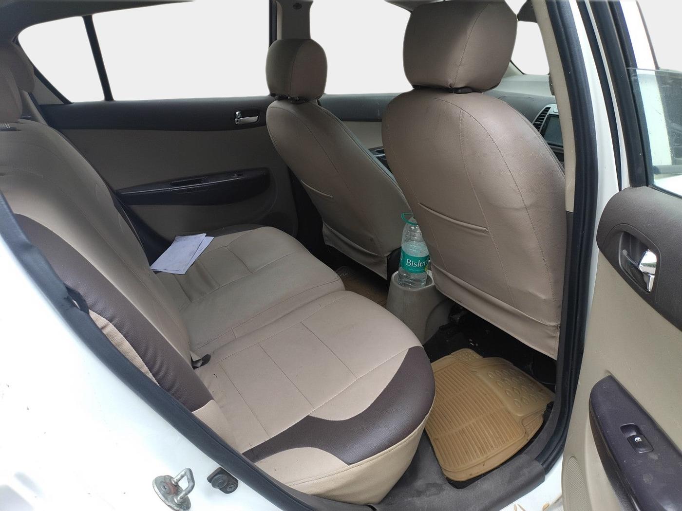 2010 Hyundai i20 ASTA 1.2, Petrol, Manual, 78,866 km, interior