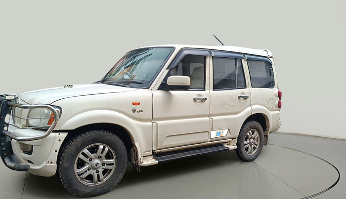2014 Mahindra Scorpio VLX 2WD, Diesel, Manual, 1,72,346 km, exterior