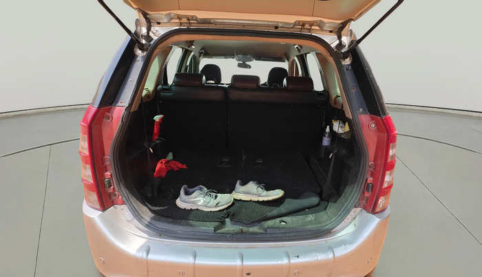 2014 Mahindra XUV500 W6, Diesel, Manual, 88,214 km, exterior