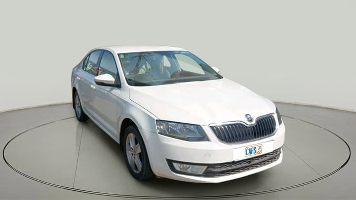 2015 Skoda Octavia AMBITION 2.0 TDI, Diesel, Manual, 1,12,925 km, exterior