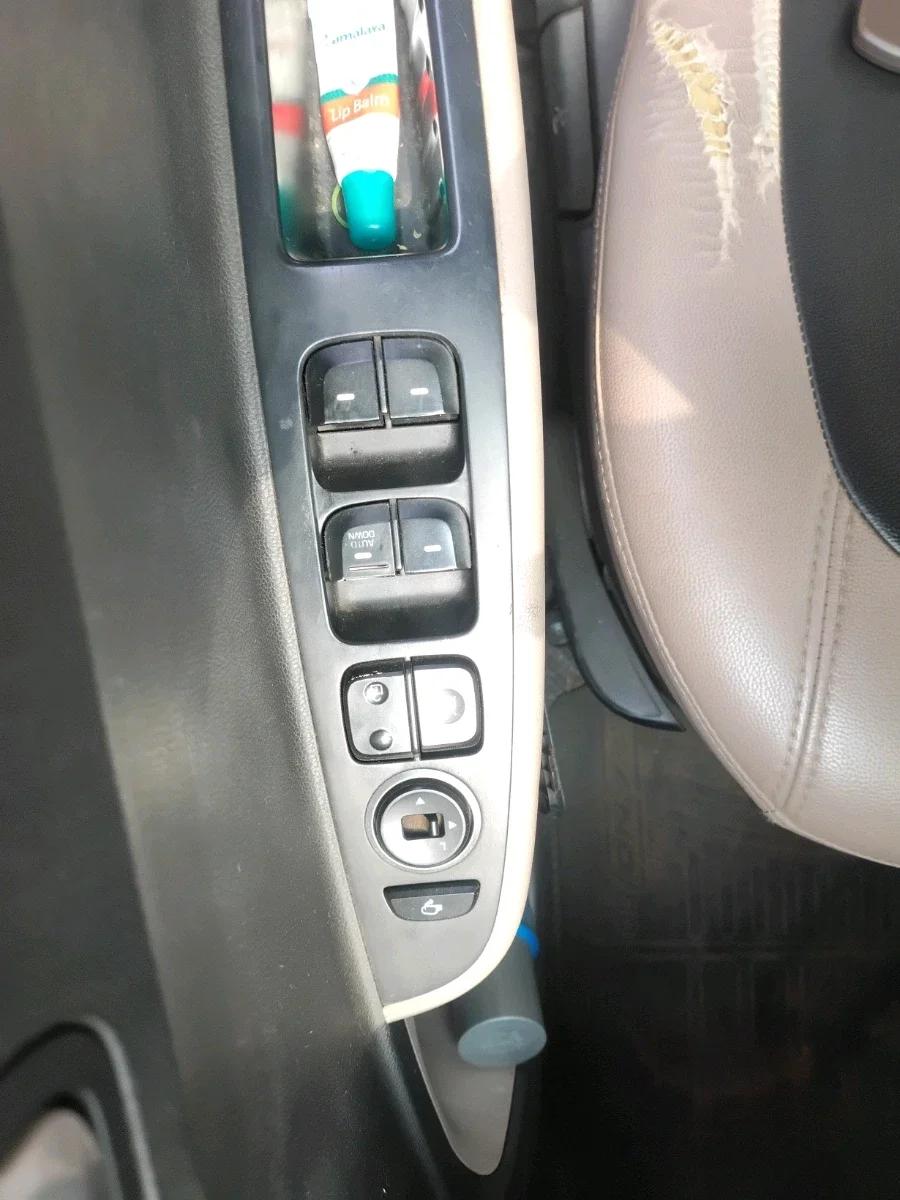 2016 Hyundai Grand i10 ASTA 1.2 KAPPA VTVT, Petrol, Manual, 1,46,837 km, interior