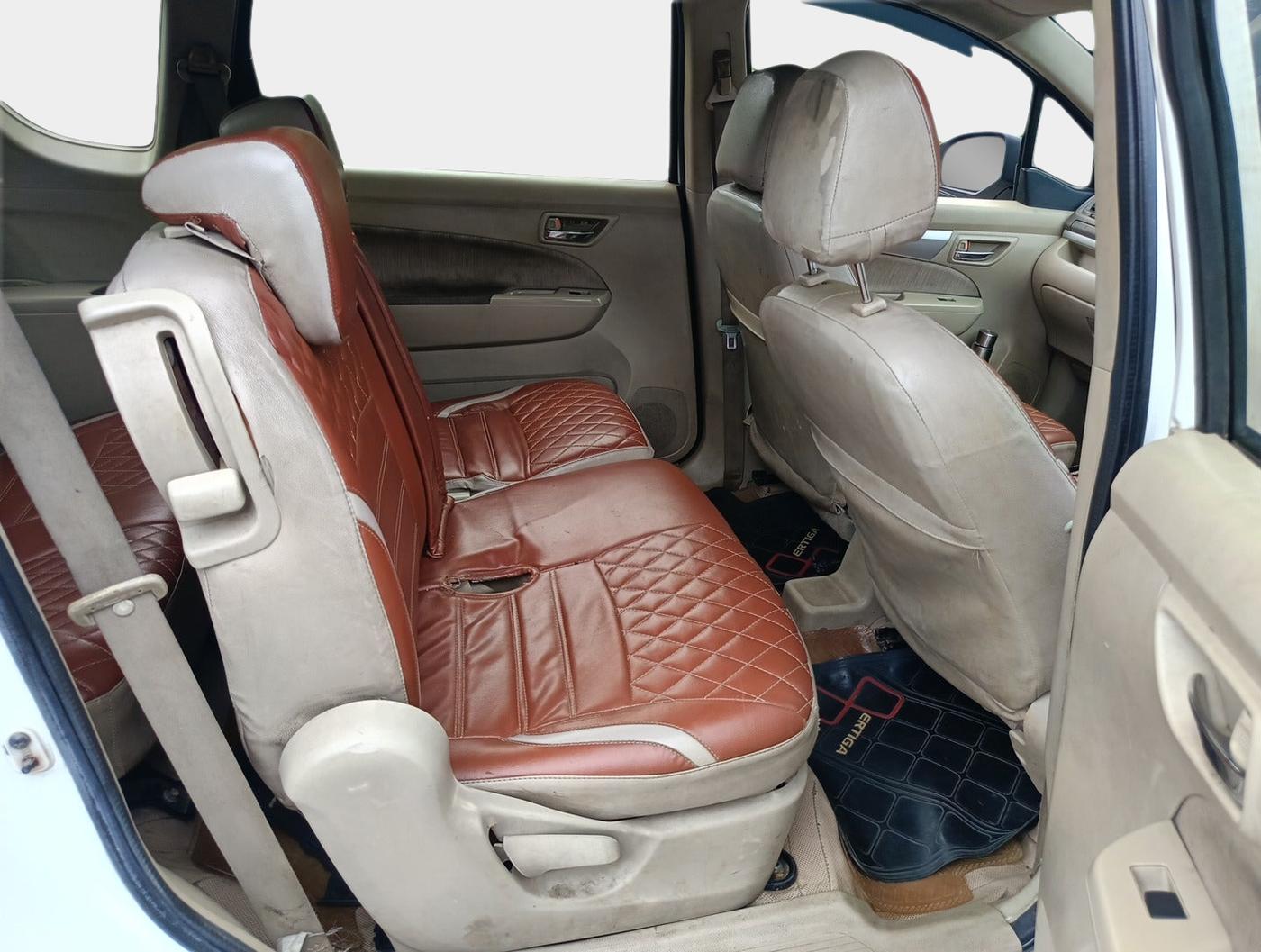 2012 Maruti Ertiga VDI, Diesel, Manual, 2,05,398 km, interior