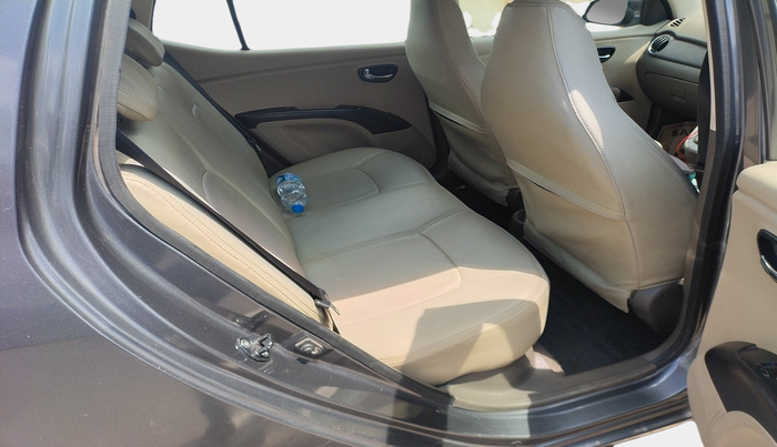 2011 Hyundai i10 SPORTZ 1.2, Petrol, Manual, 60,182 km, interior