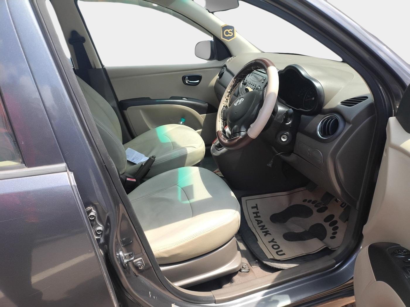 2011 Hyundai i10 SPORTZ 1.2, Petrol, Manual, 61,000 km, interior