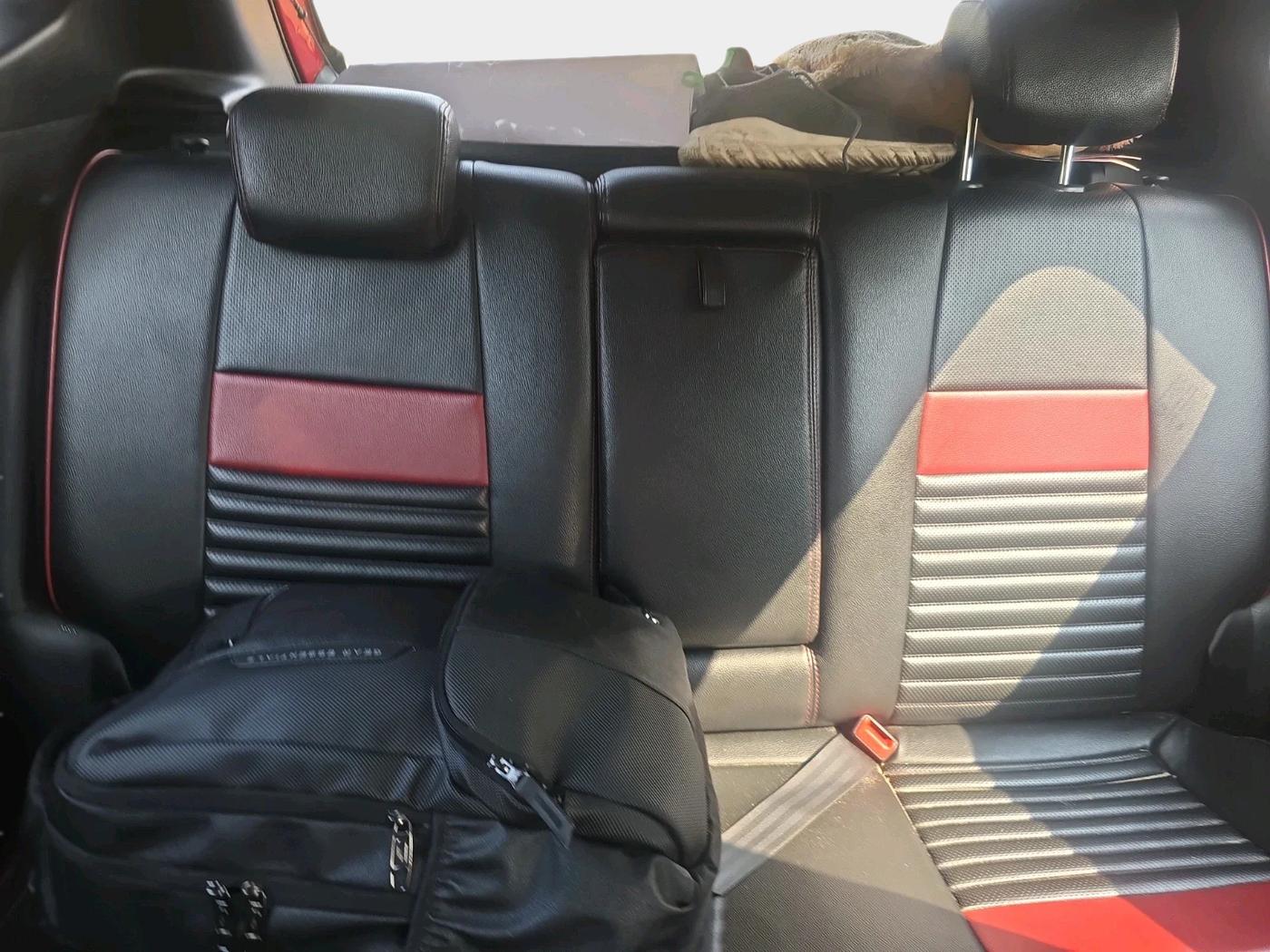 2021 Nissan MAGNITE XV PREMIUM TURBO DUAL TONE , Petrol, Manual, 89,027 km, interior