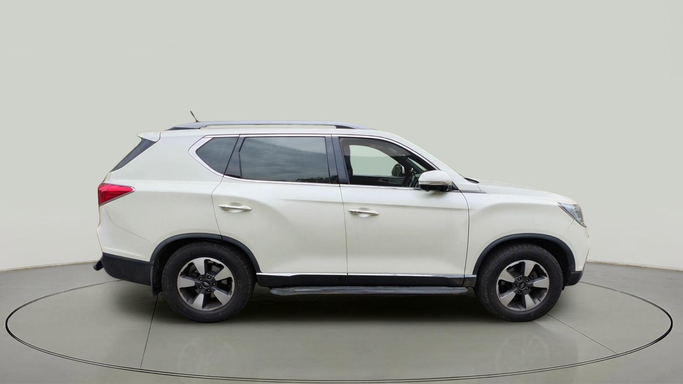 2021 Mahindra ALTURAS G4 4WD AT, Diesel, Automatic, 78,615 km, exterior