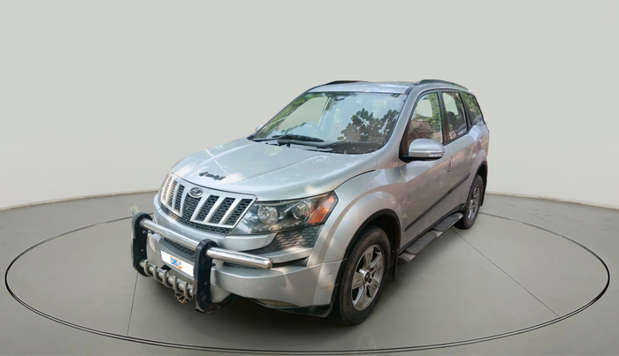 2013 Mahindra XUV500 W8, Diesel, Manual, 1,49,708 km, exterior