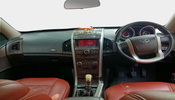 2013 Mahindra XUV500 W8, Diesel, Manual, 1,49,708 km, interior