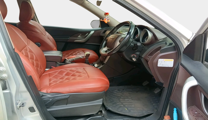 2013 Mahindra XUV500 W8, Diesel, Manual, 1,49,708 km, interior