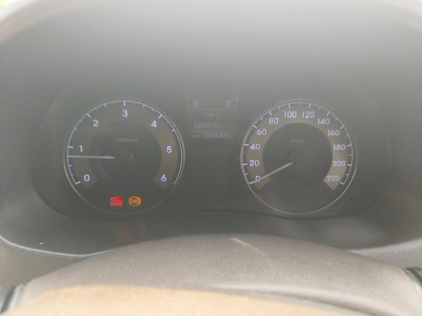 2013 Hyundai Verna FLUIDIC 1.6 CRDI SX, Diesel, Manual, 1,56,446 km, interior