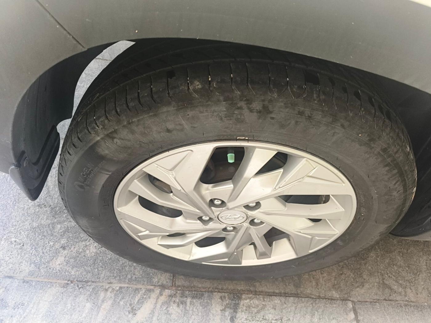 2020 Hyundai Creta SX AT 1.5 DIESEL, Diesel, Automatic, 1,96,431 km, tyre