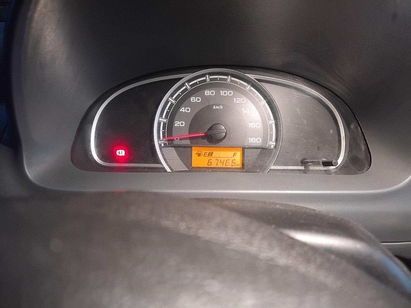2014 Maruti Alto 800 LXI, Petrol, Manual, 1,02,590 km, interior
