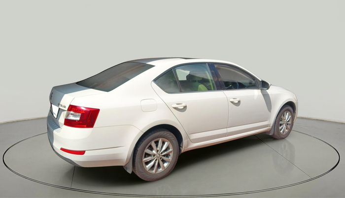 2016 Skoda Octavia 2.0 TDI CR STYLE PLUS AT, Diesel, Automatic, 1,48,663 km, exterior