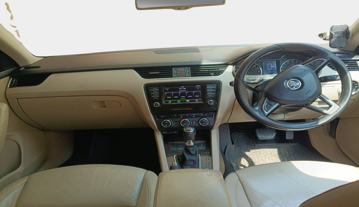 2016 Skoda Octavia 2.0 TDI CR STYLE PLUS AT, Diesel, Automatic, 1,48,663 km, interior