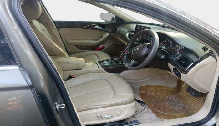2015 Audi A6 35 TDI S LINE, Diesel, Automatic, 1,53,996 km, interior