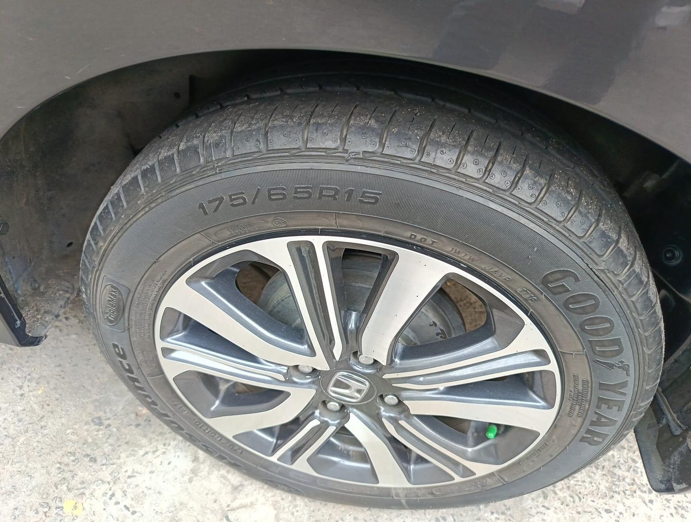 2018 Honda City 1.5L I-VTEC V MT, Petrol, Manual, 38,400 km, tyre